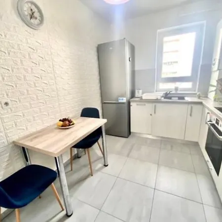 Kasper 2 , Coresi , Apartamento